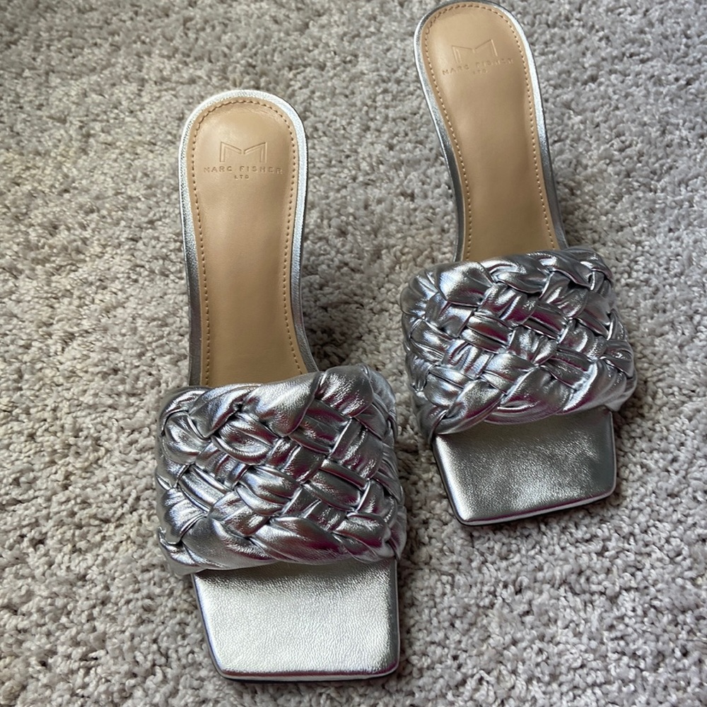 NWT Marc Fisher Braided Sandal